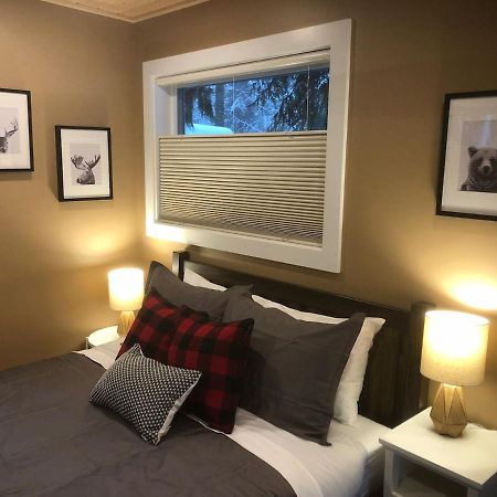 Revelstoke Rv & Cabin Resort Экстерьер фото